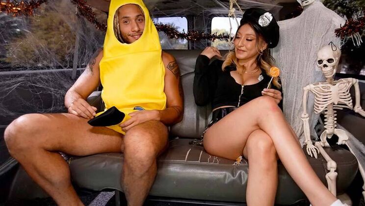 Bang Bus - Derek Savage - Mads Flores - Happy Swalloween / 25.10.2023