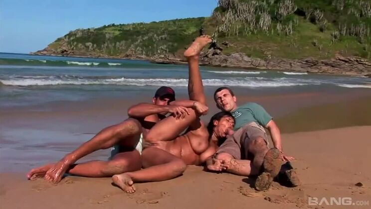 BANG.com - babalu - Babalu - Beachside Threesome Fills In All This Brunettes Holes / 21.07.2021