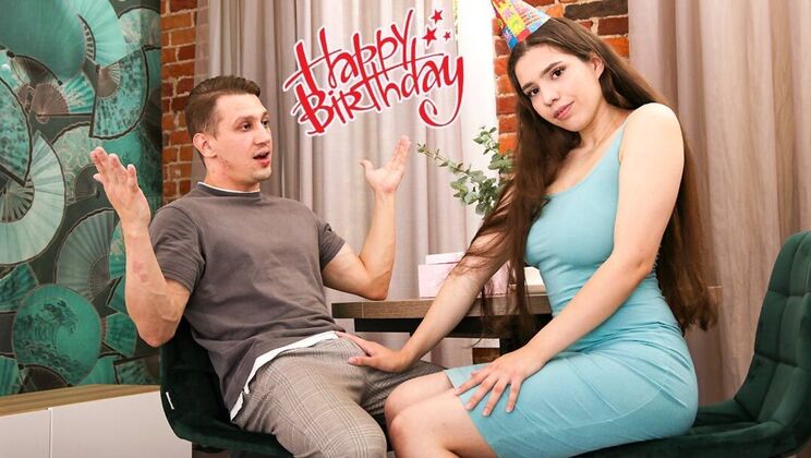 Club Sweethearts - Steve Hardy - Molly Kit - Birthday surprise for Molly Kit / 23.11.2025