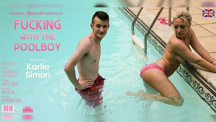 Mature.nl - Sam Bourne - Karlie Simon (EU) - Hot British Lady Karlie Simon gets fucked by the poolboy / 04.12.2023